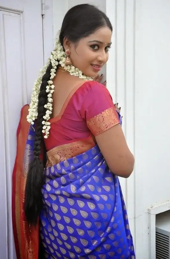 GLAMOROUS INDIAN TV SERIAL ACTRESS SNEHA IN BLUE SAREE 2